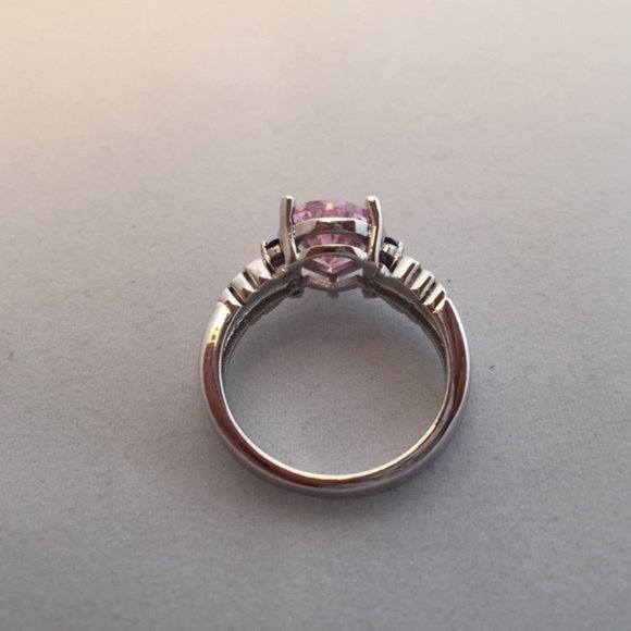 Pear cut pink topaz ring - Picture 5 of 5